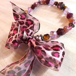 ⚜️Pink Cheetah bow crystal beads bracelet stretch